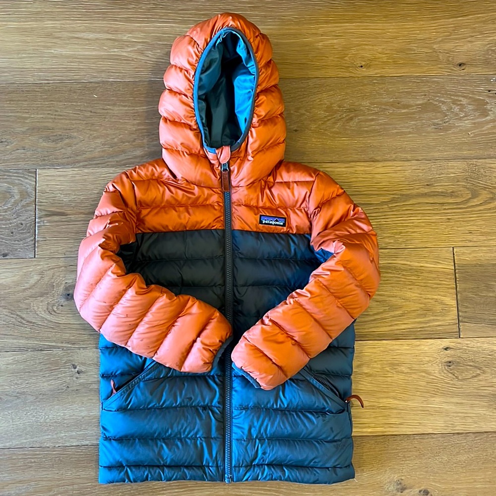 Patagonia Kids' Reversible Down Sweater Hoody, Size Small (7-8)